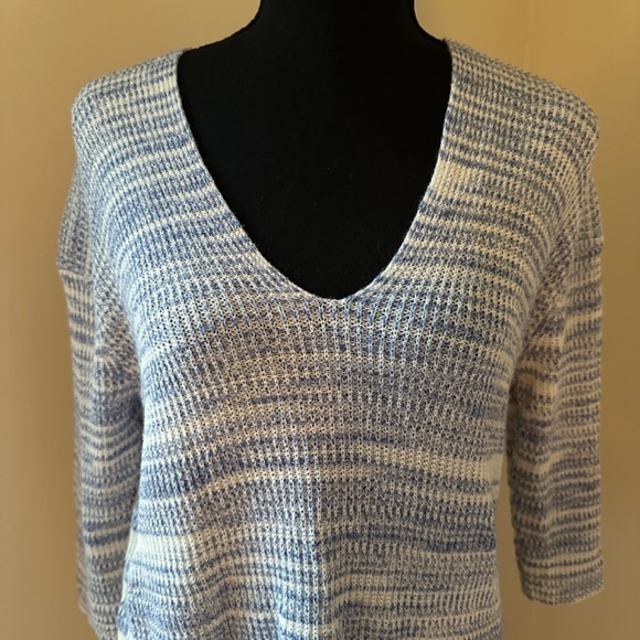 **EXPRESS* Blue x White Knitted Sweater Size XS - Picture 2 of 7